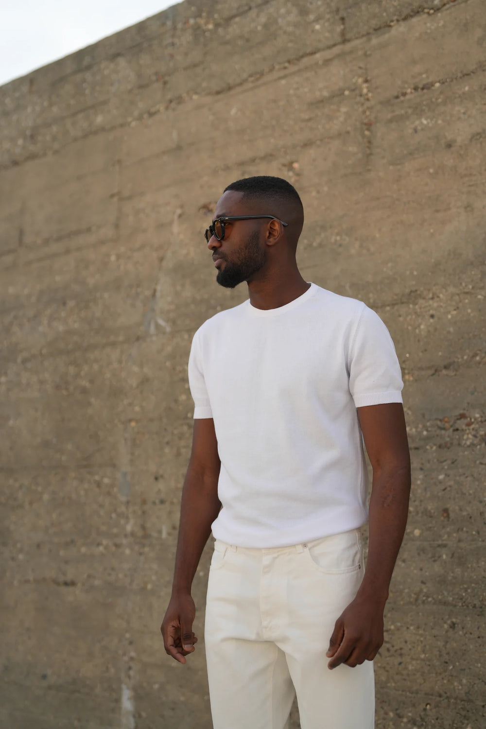 Essential Knit Tee – Premium Fitted T-Shirt